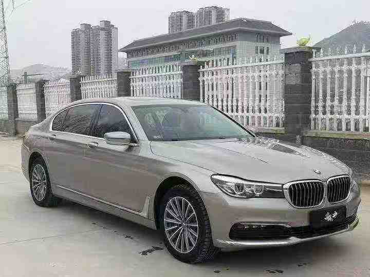 兰州17年宝马7系3