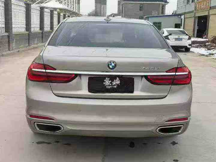 兰州17年宝马7系8