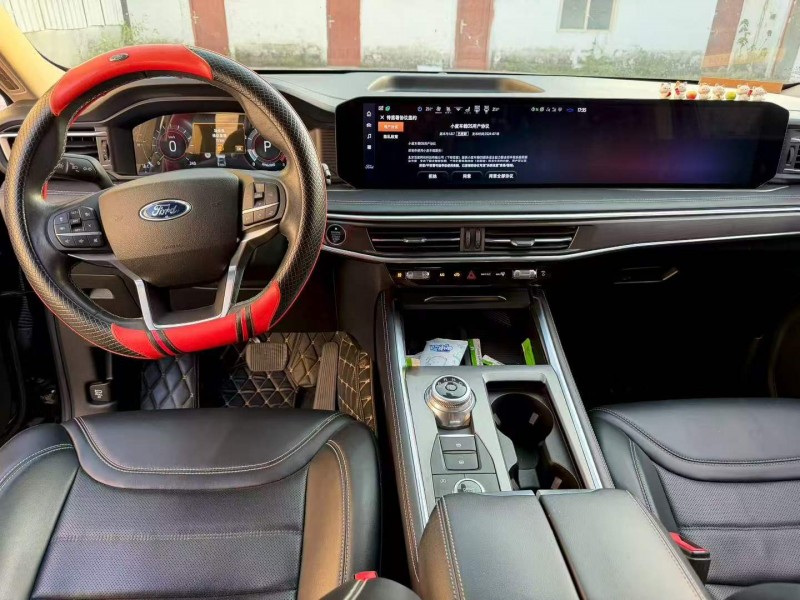 广州23年福特探险者5