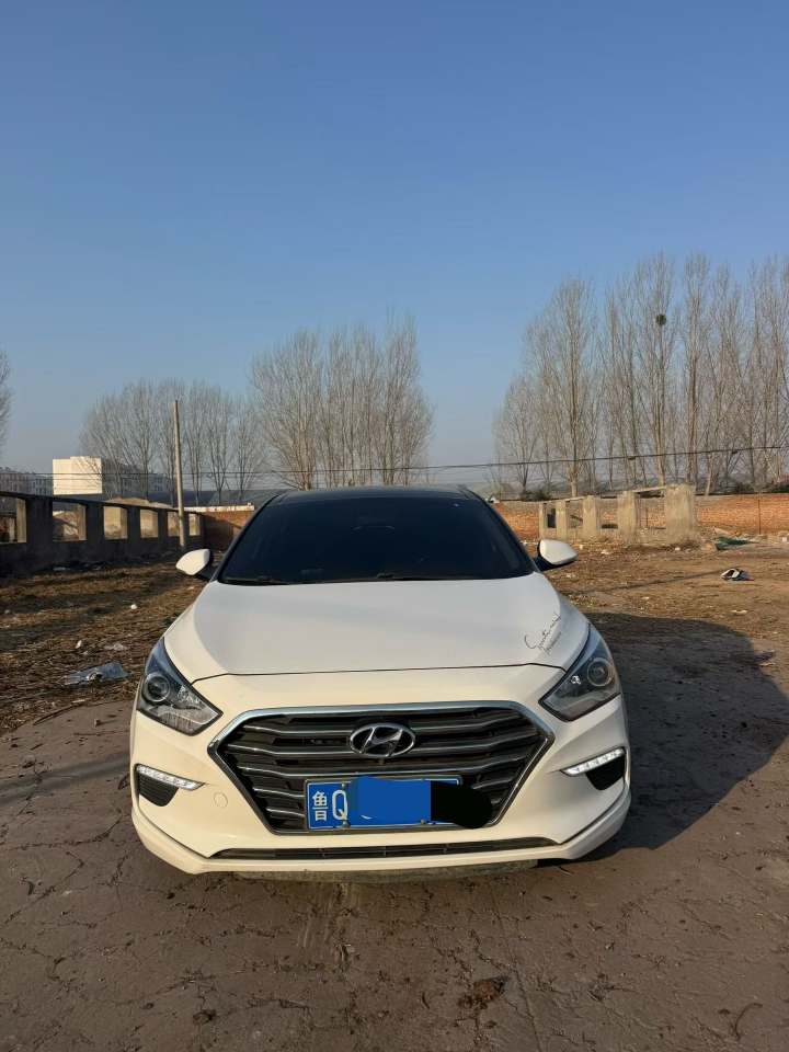 鹤壁18年现代名图1