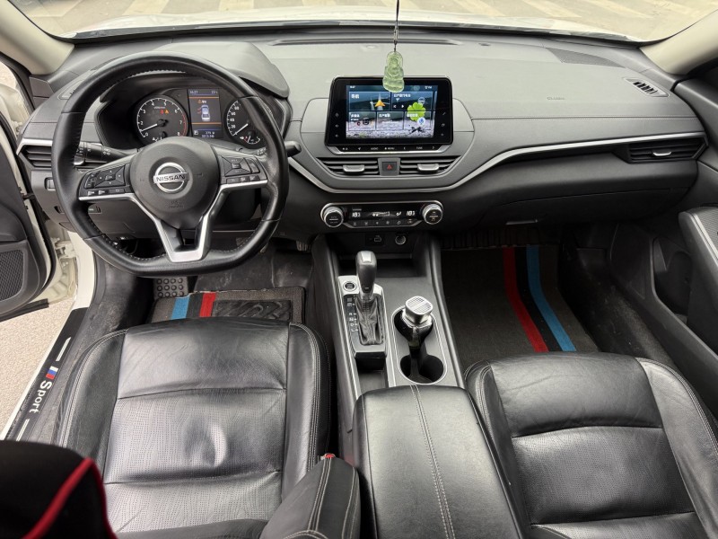 南宁20年日产天籁9