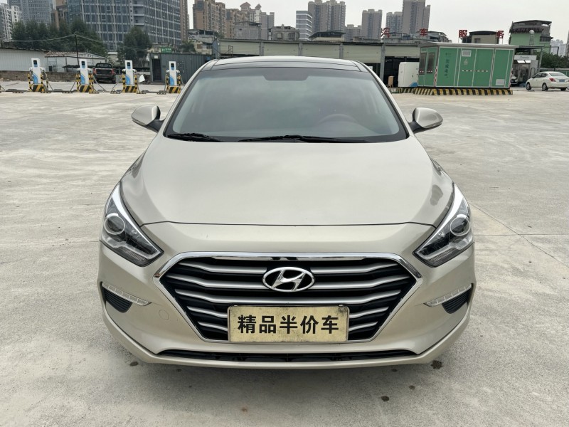 济宁18年现代名图1