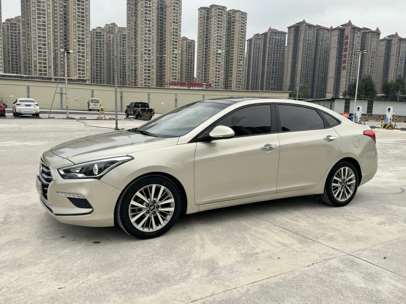 济宁18年现代名图2