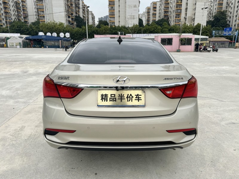 济宁18年现代名图4