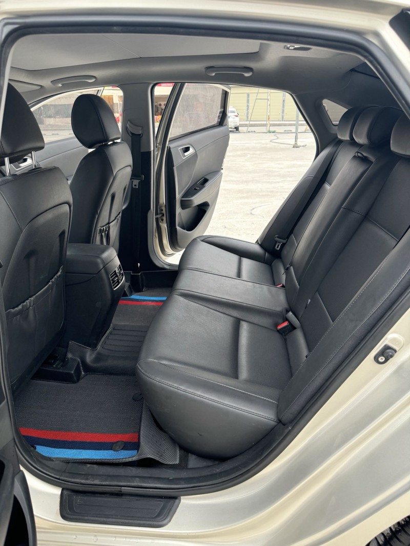 济宁18年现代名图8