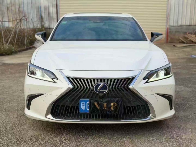 广州21年雷克萨斯ES1