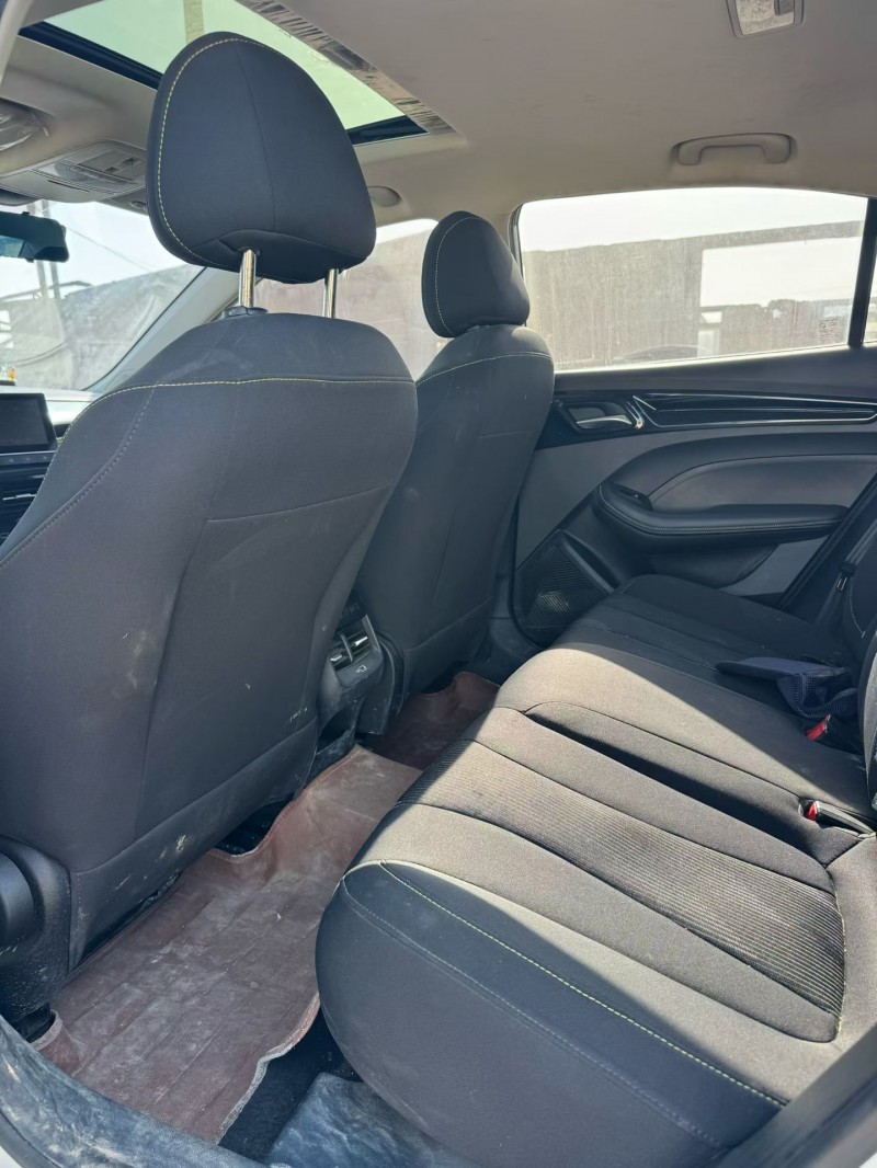 鹤壁23年荣威i58