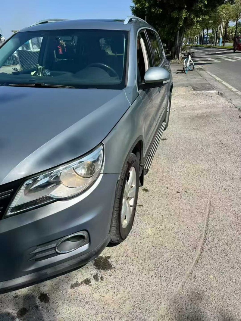 南宁12年大众途观3