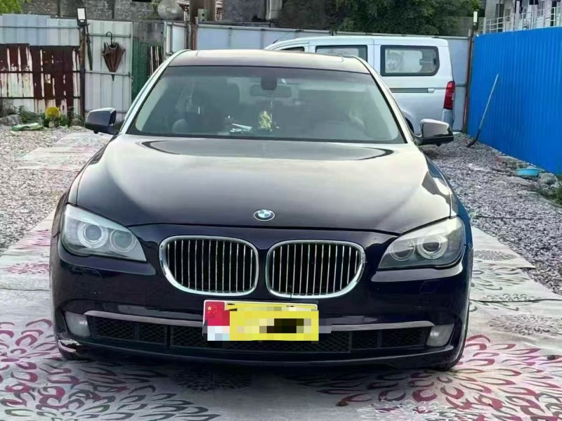 珠海10年宝马7系1