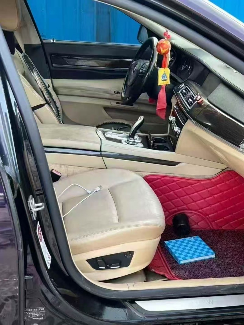 珠海10年宝马7系4