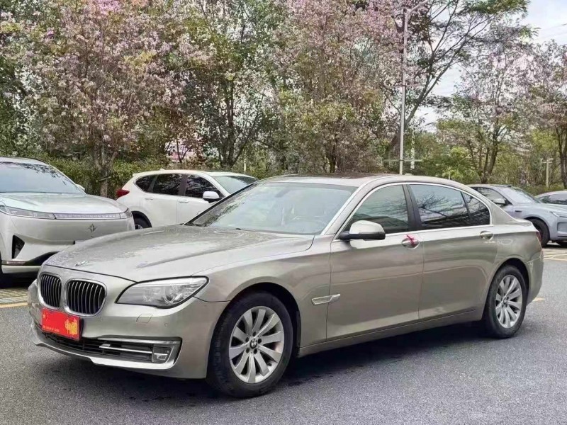 广州14年宝马7系3