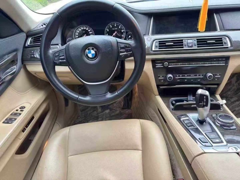 广州14年宝马7系6