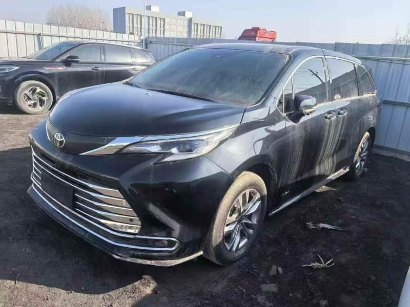 焦作24年丰田塞纳3