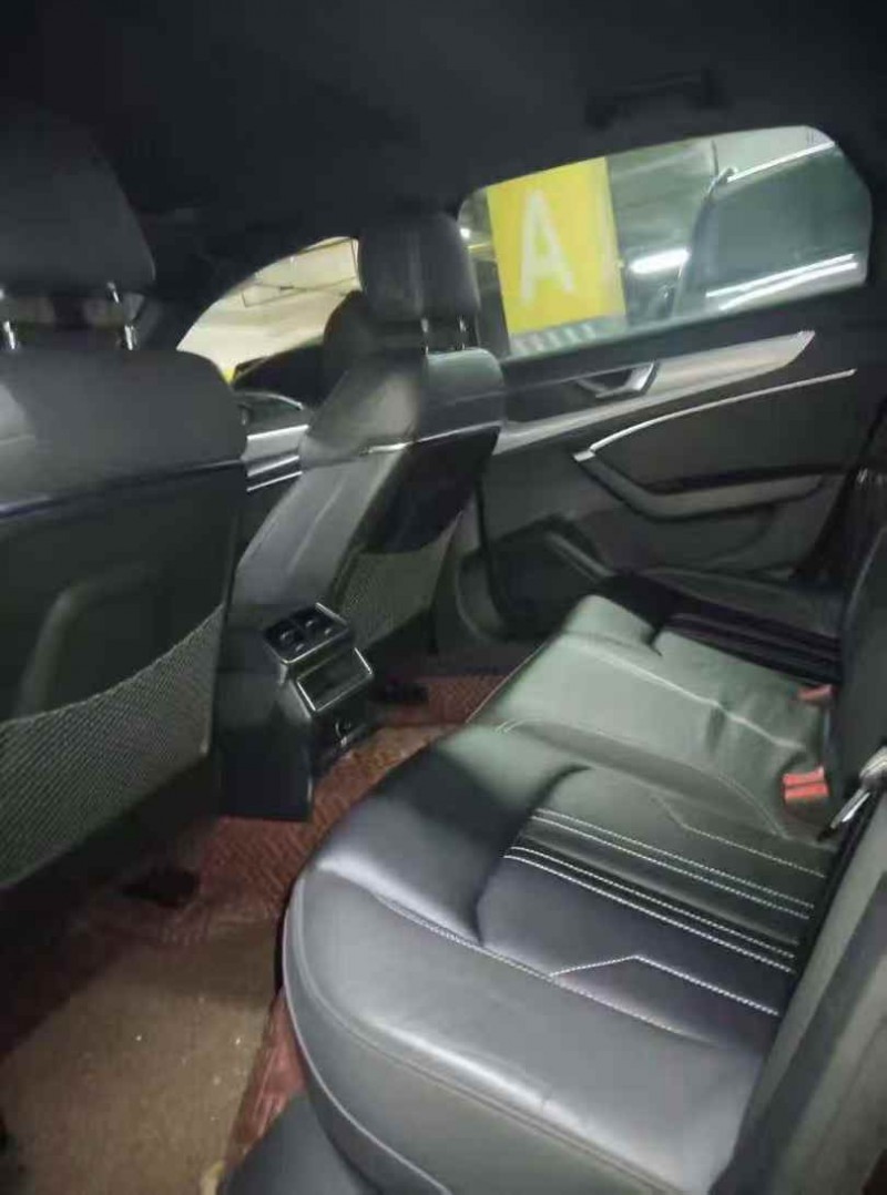 鄂州19年奥迪A6L6