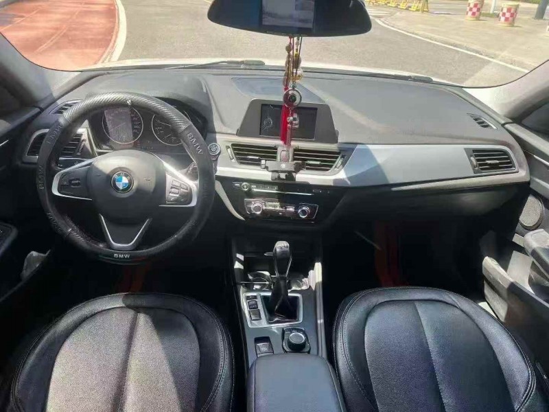 北海17年宝马1系4