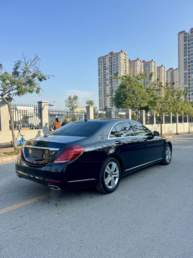 桂林17年奔驰S9