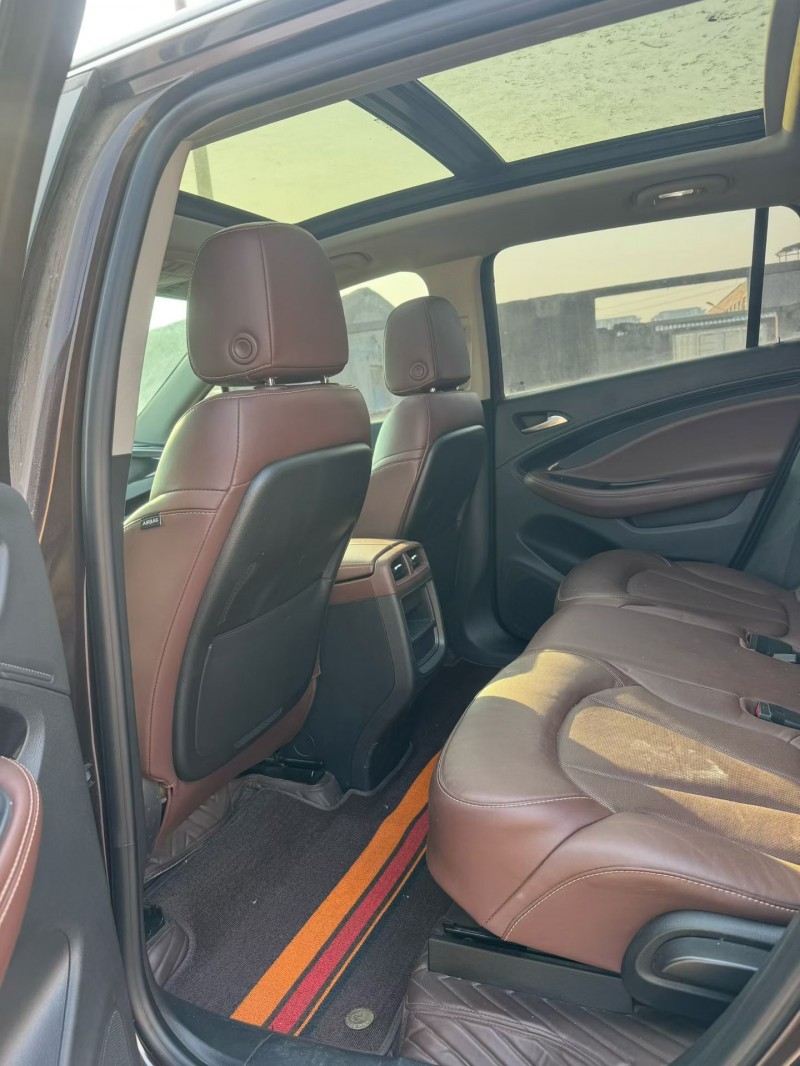 鹤壁21年别克昂科威5