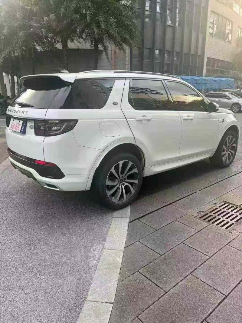 广州23年路虎揽胜运动8