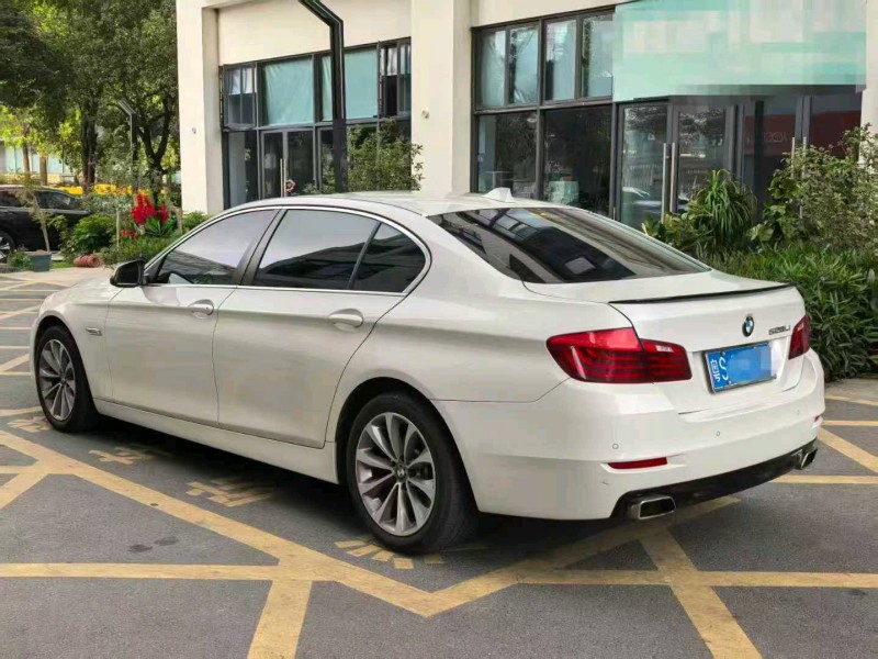 深圳15年宝马5系9