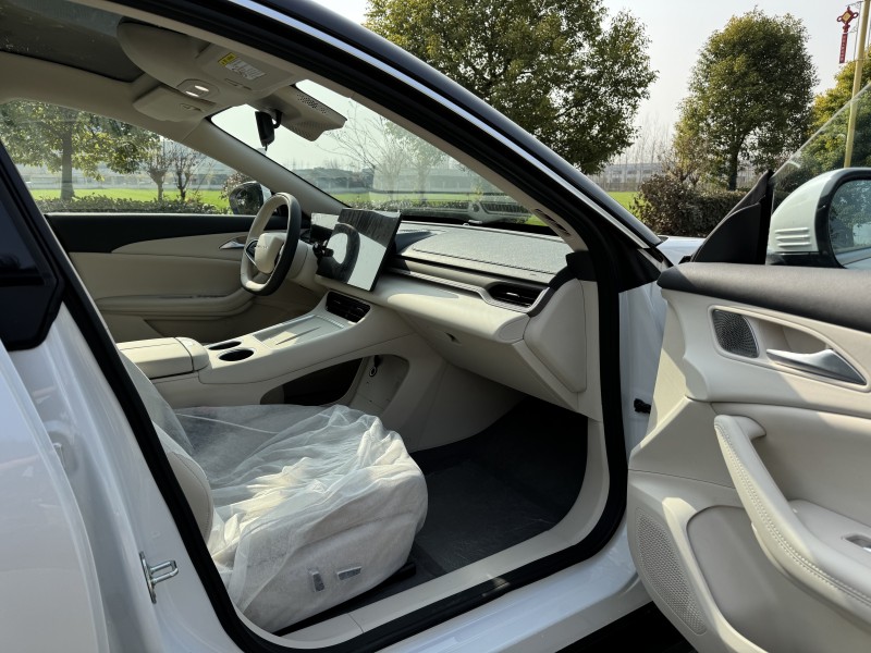 盐城25年东风风行8