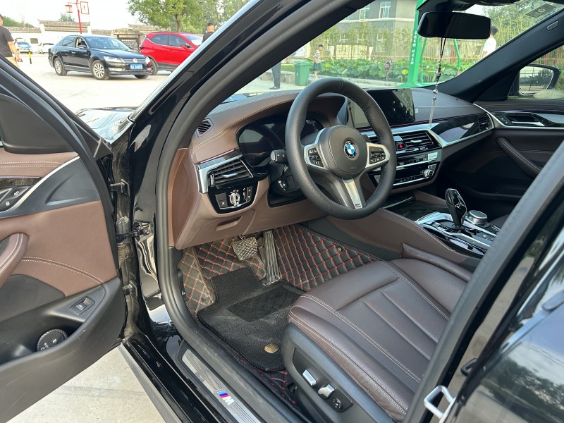 徐州20年宝马5系4