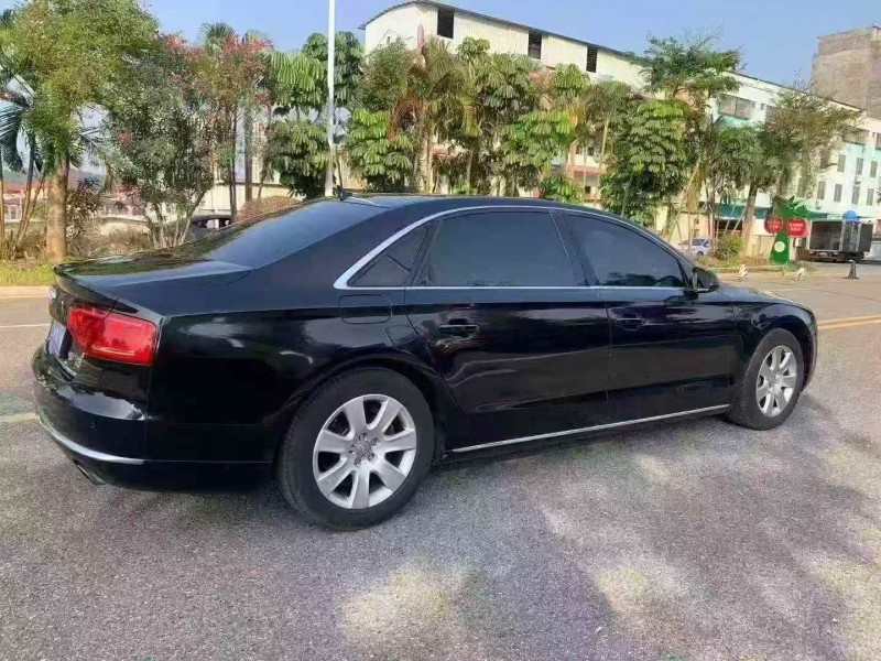 湖州14年奥迪A8L7