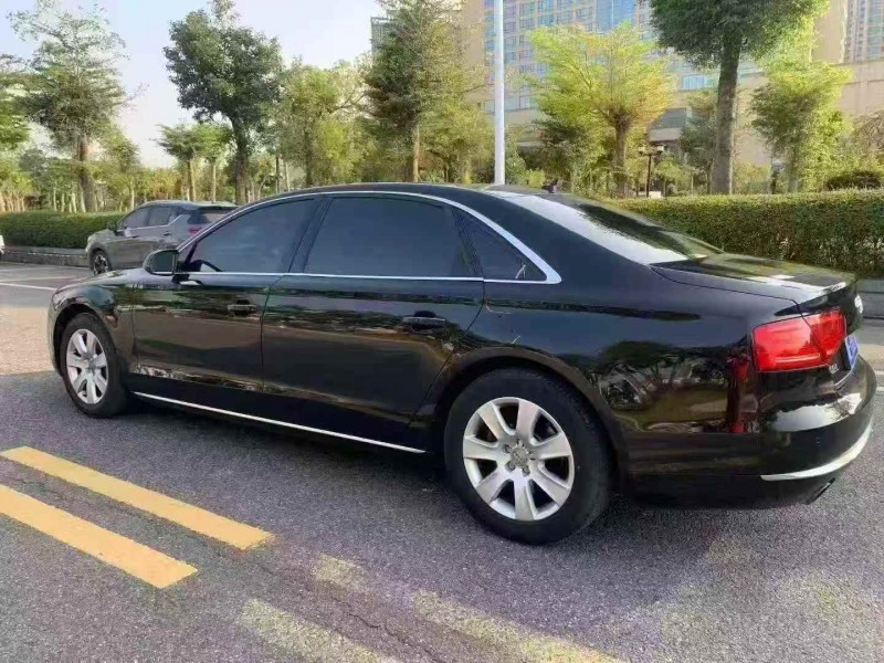 湖州14年奥迪A8L8