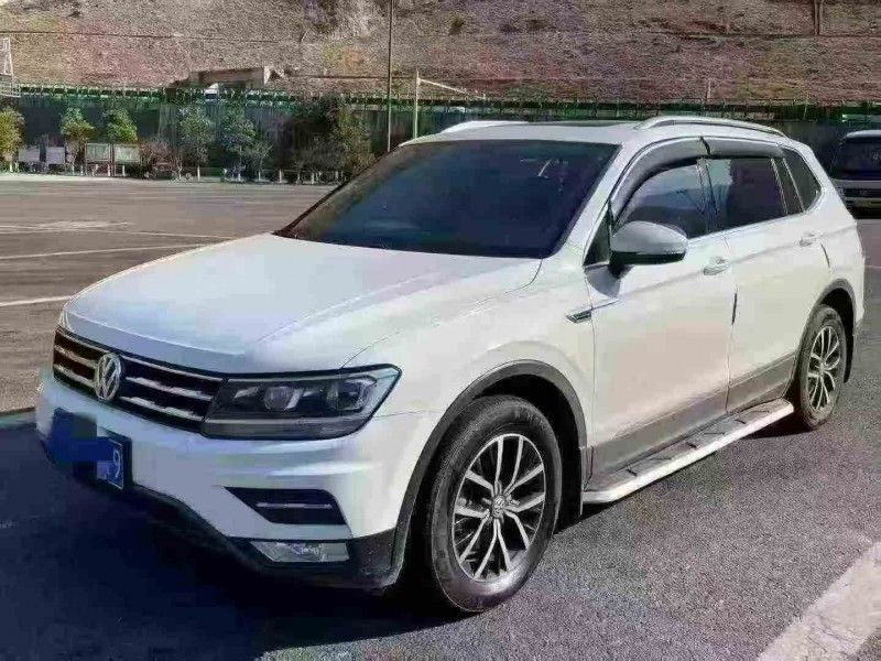 重庆17年大众途观3