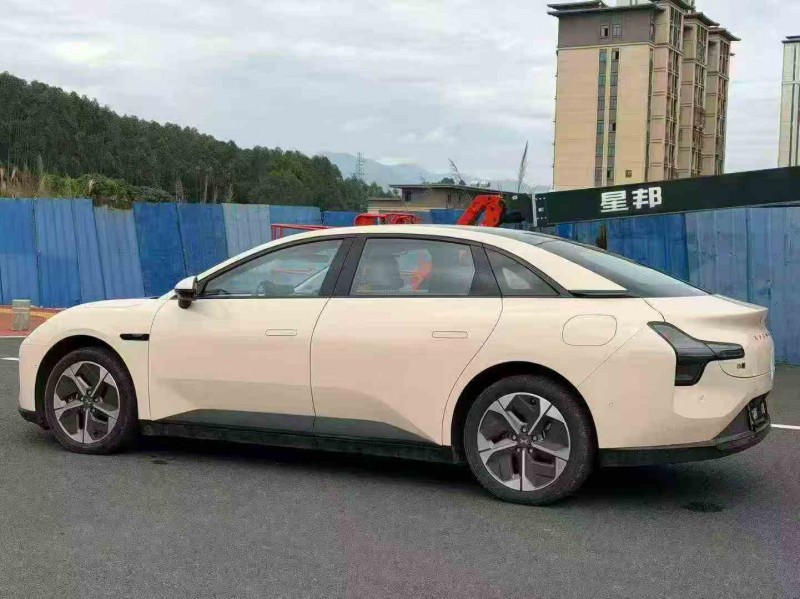 泉州25年小鹏汽车m038