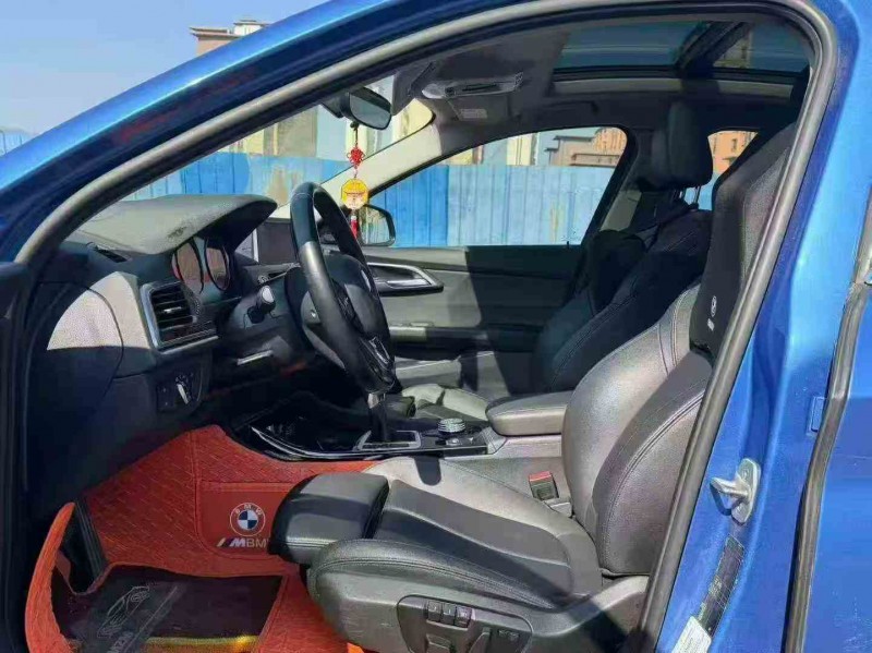 三明18年宝马1系6