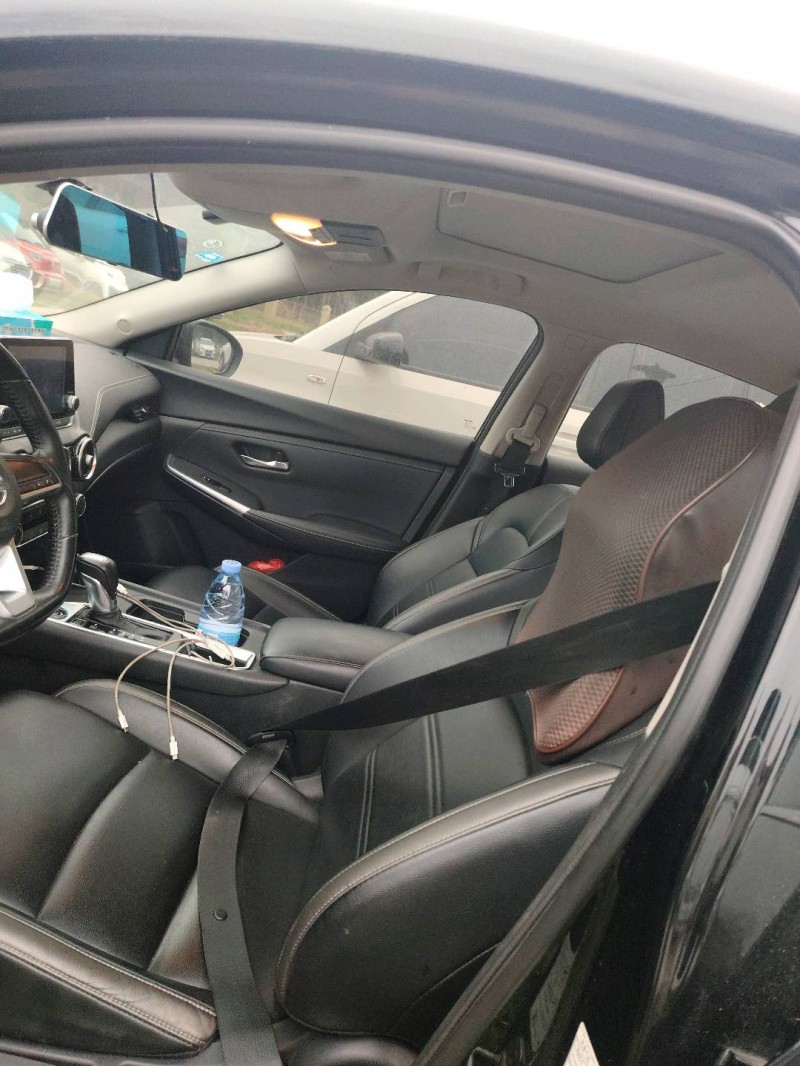 桂林20年日产轩逸4