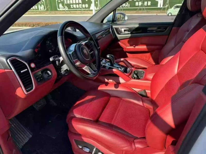 淄博19年保时捷卡宴6