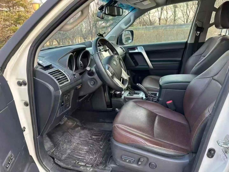 东营16年丰田普拉多4