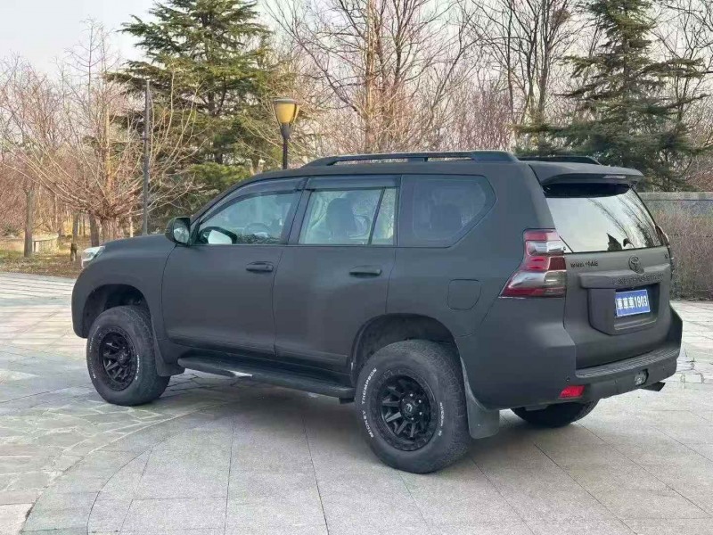 东营16年丰田普拉多9