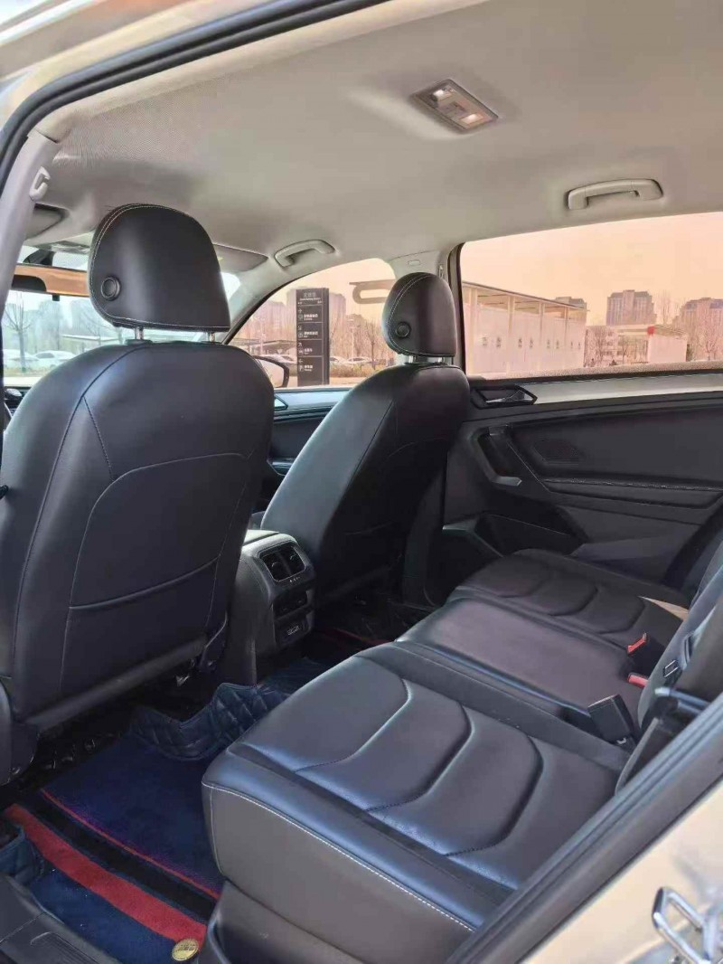 天津18年大众途观5