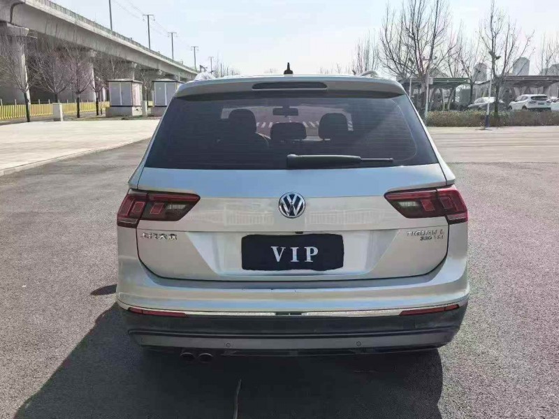 天津18年大众途观8