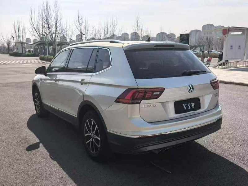 天津18年大众途观9