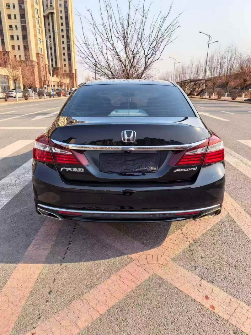 秦皇岛18年本田雅阁7