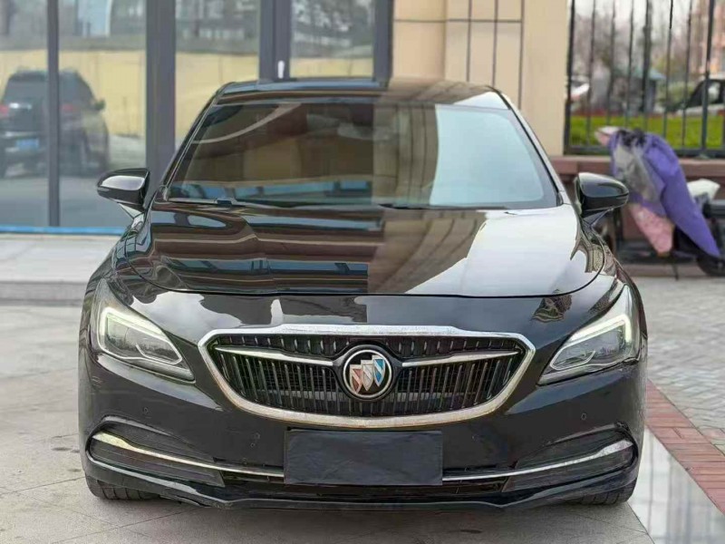 济宁18年别克君越1