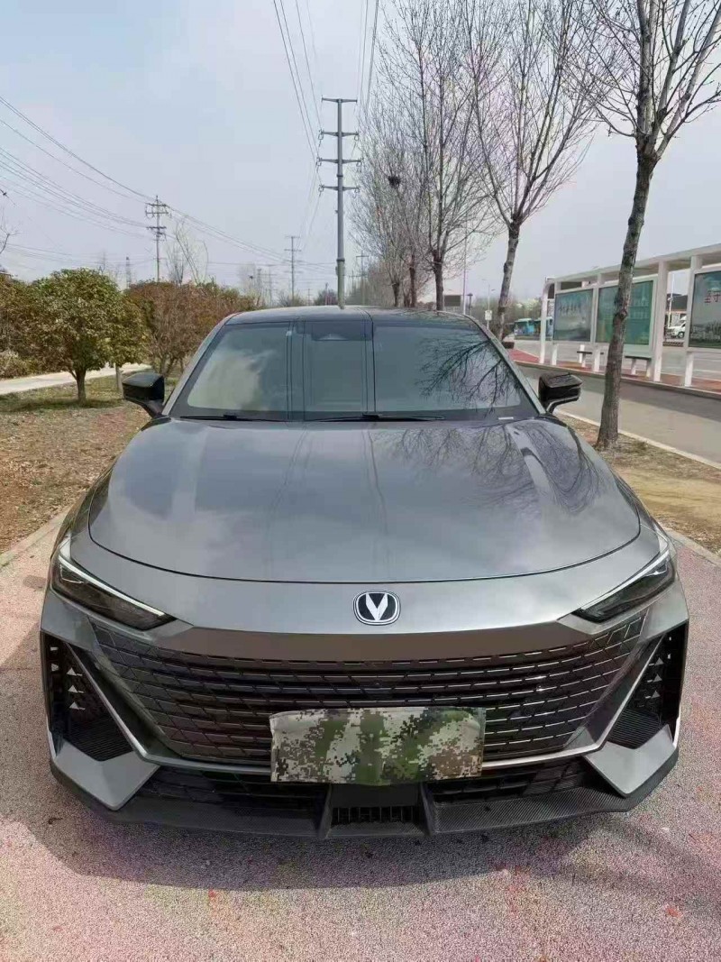 东营23年长安汽车UNI1