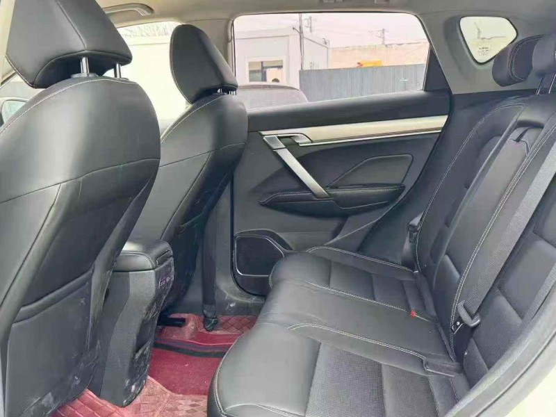 榆林20年吉利缤越5