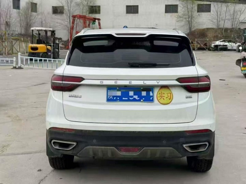 榆林20年吉利缤越8