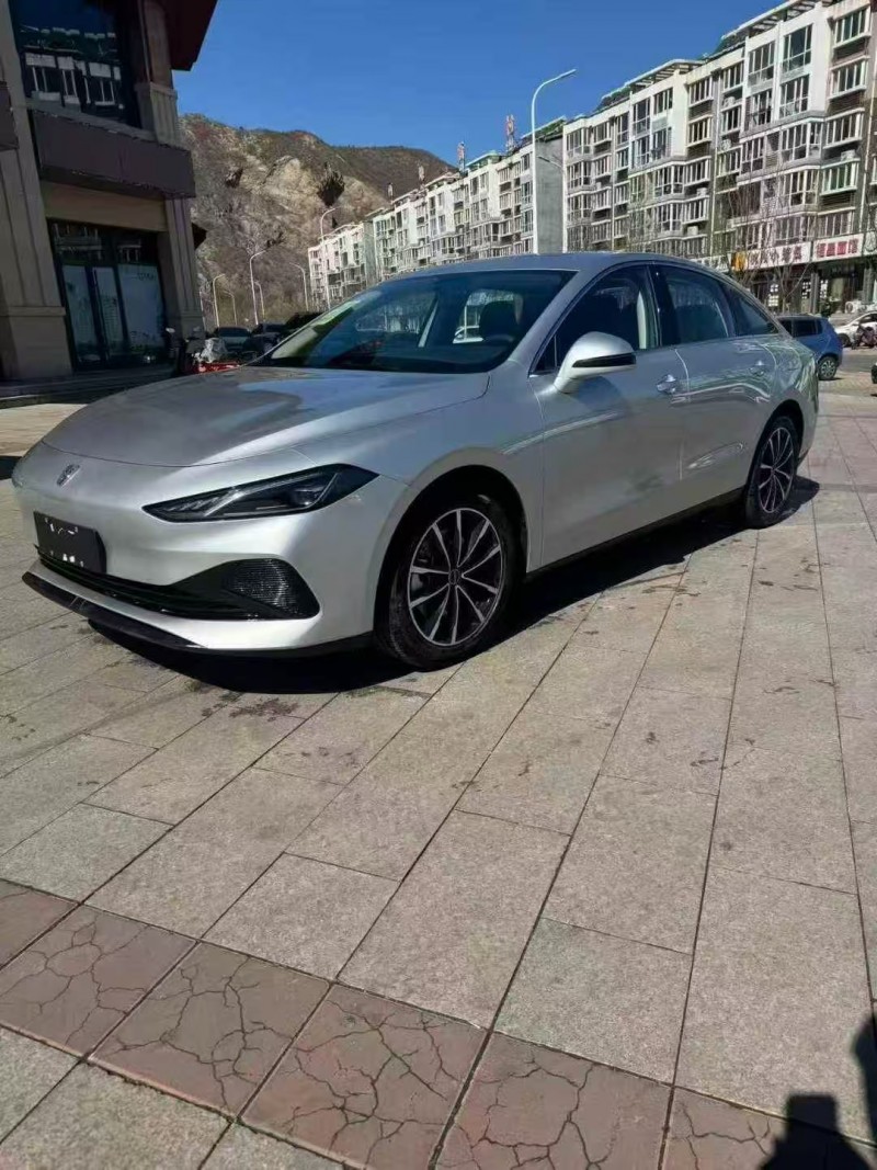 秦皇岛26年荣威D73