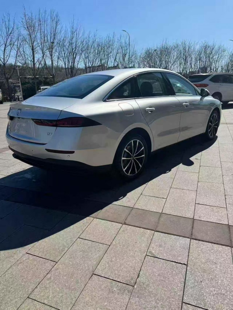 秦皇岛26年荣威D76