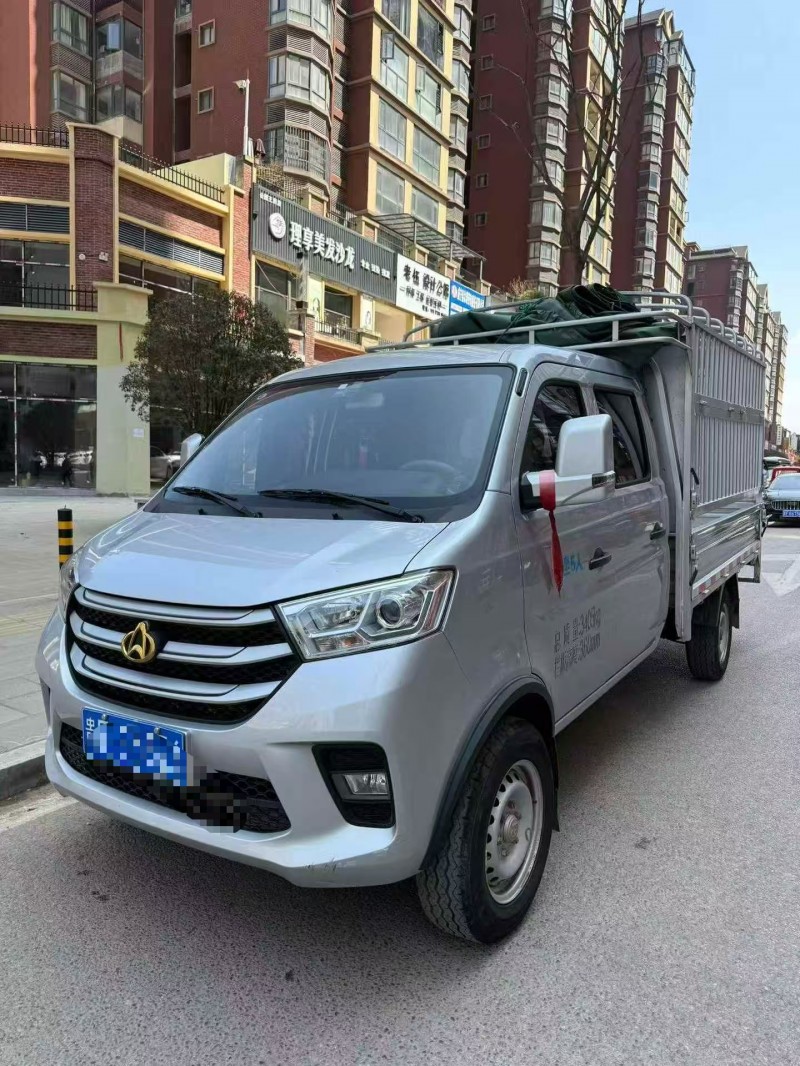 黔东南25年长安汽车新豹6