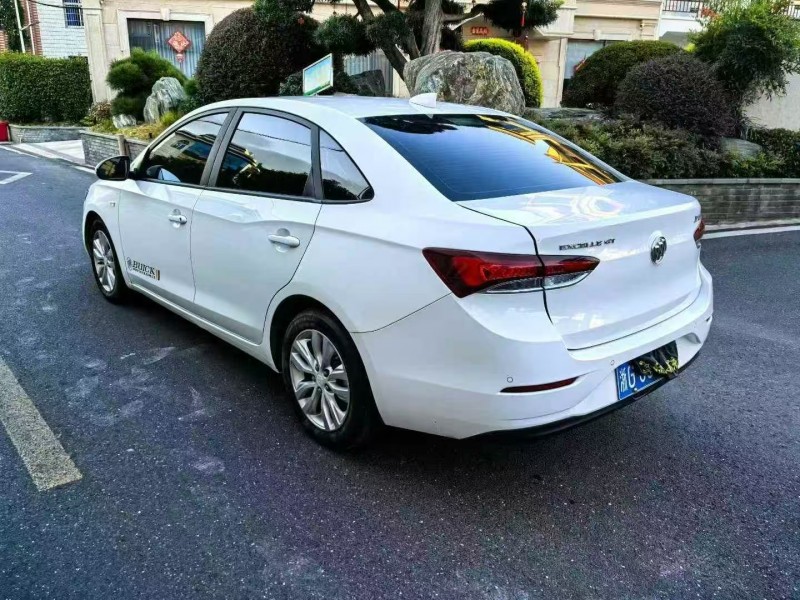 嘉兴20年别克英朗7