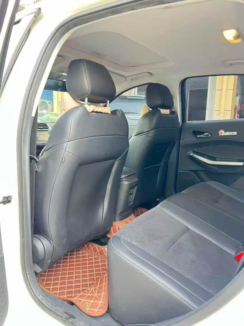 桂林19年福特福睿斯4