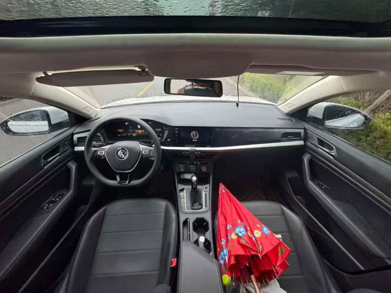 枣庄22年大众朗逸5