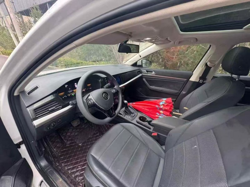 枣庄22年大众朗逸6