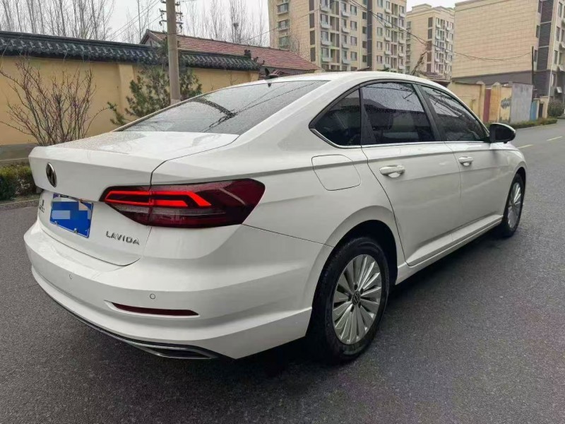 枣庄22年大众朗逸7